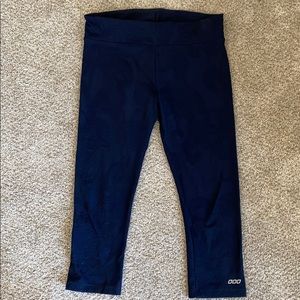 Lorna Jane 7/8 Embroidered Tights